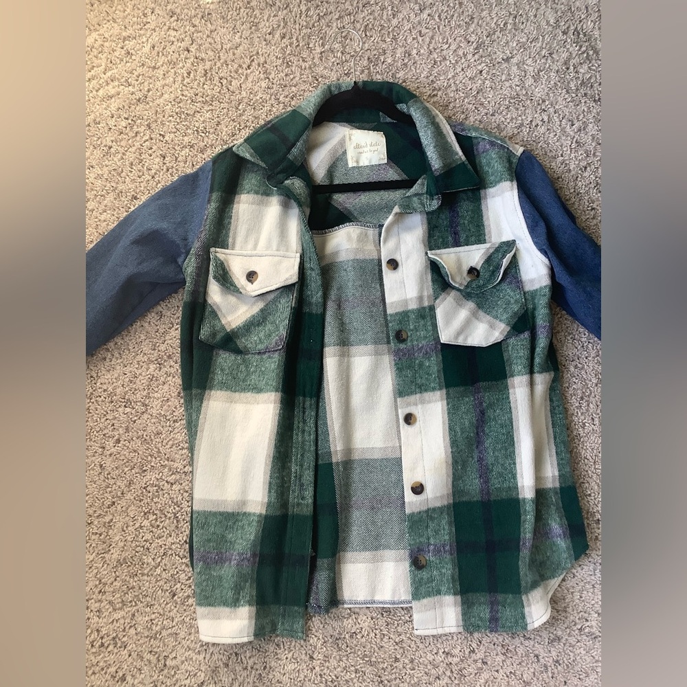 Altar’d State Flannel - Picture 3 of 15